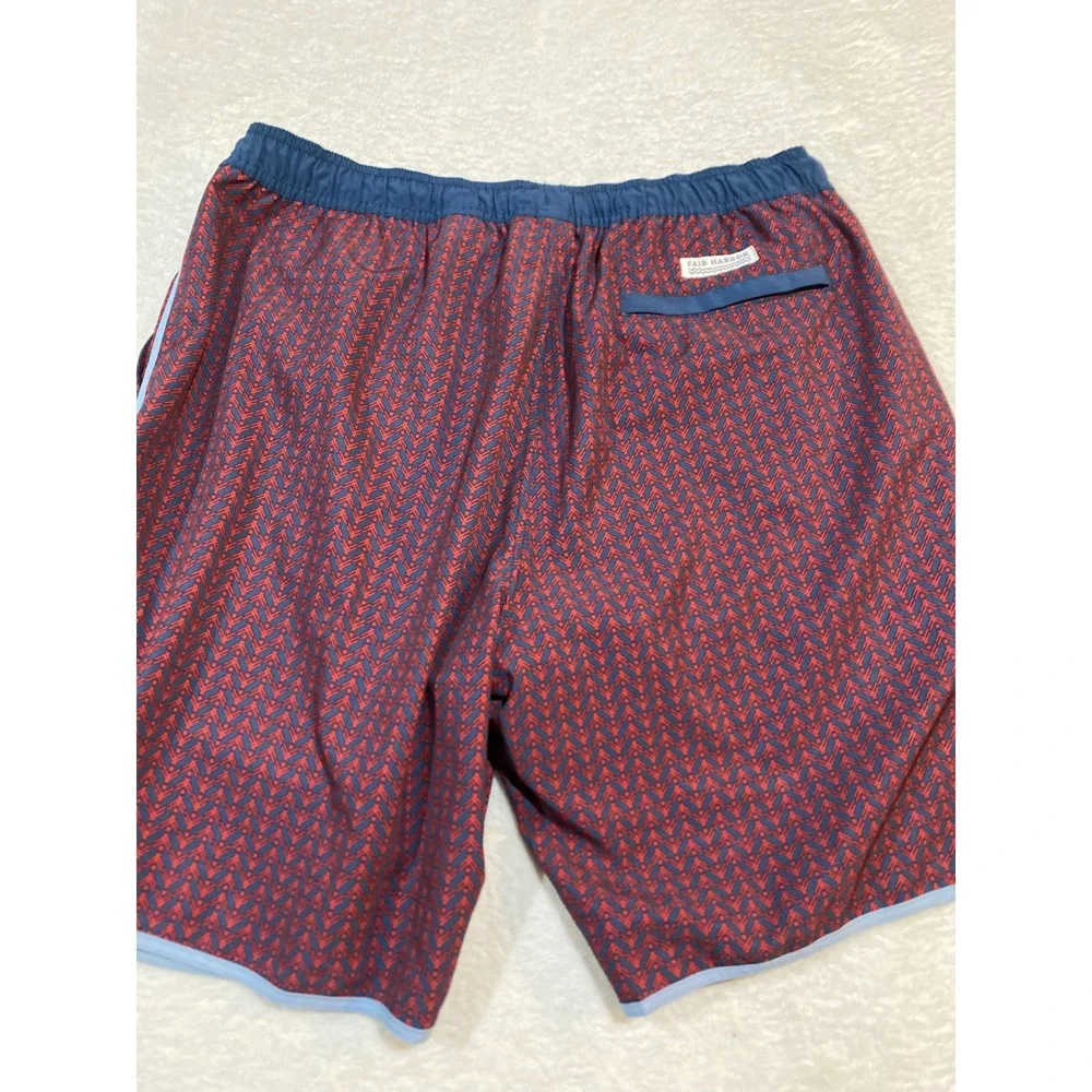 Fair Harbor Mens XL Swim Trunks Red Navy Chevron Geometric BreezeKnit Liner 7.5